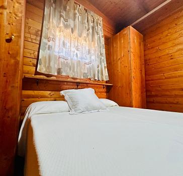 Wooden bungalow 4/6 people