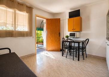 Apartment 2/3 people