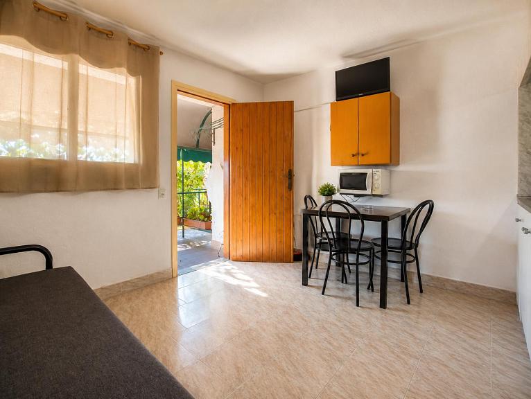 Apartment 2/3 people