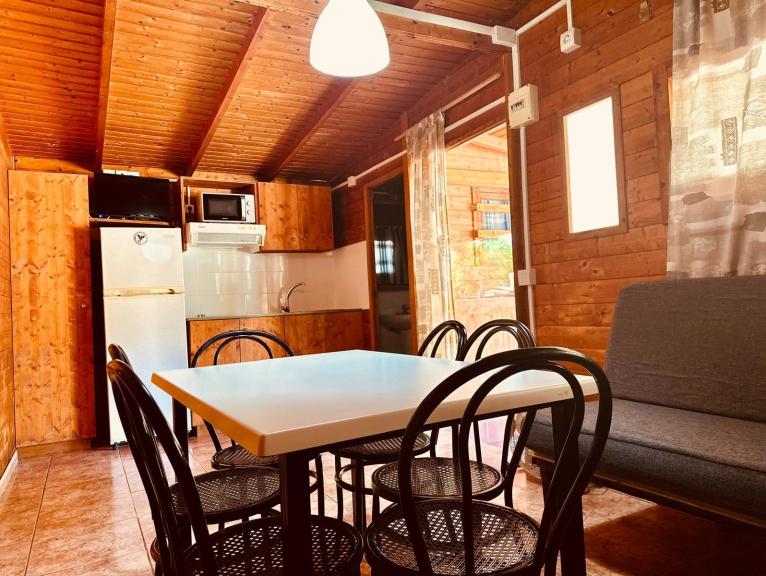 Wooden bungalow 4/5 people