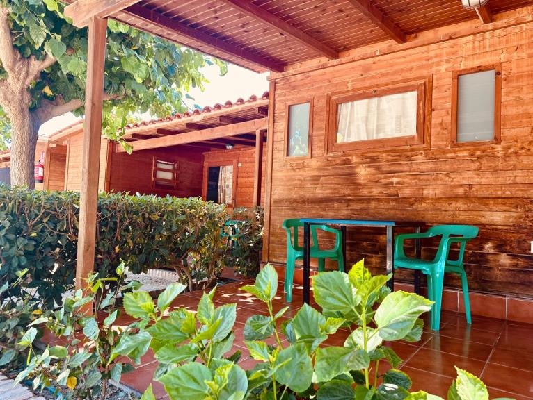 Bungalow en bois 2/3 personnes